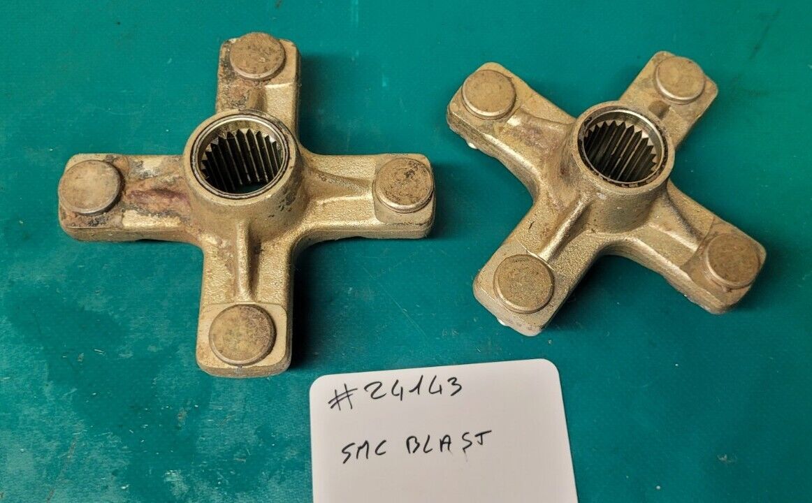 Paire D'étoiles De Roues Arrières SMC Barossa Blast 250 (24143)