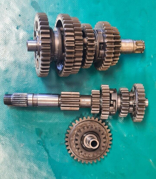 Boîte de vitesse pignonnerie interne quad Honda 200 TRX sx 1988