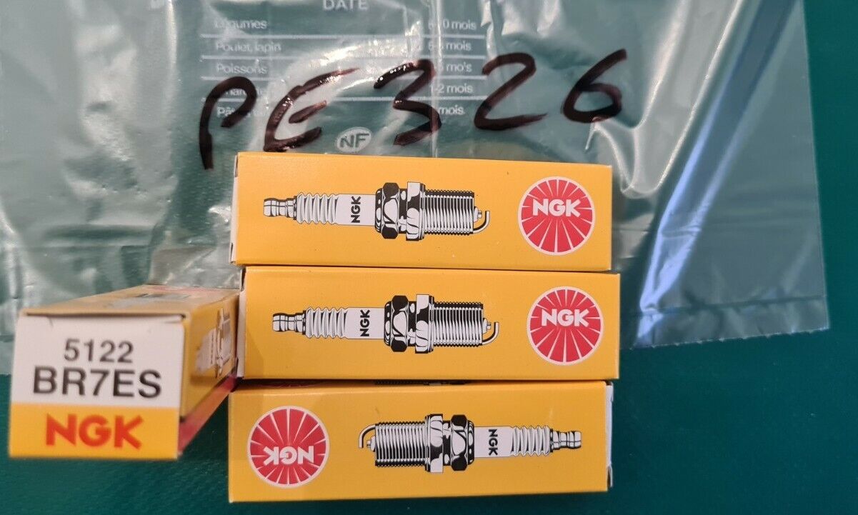 Lot de 4 bougies NGK br7es 5122 voir photo (PE326)