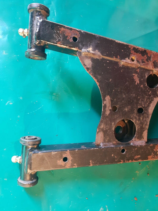 Triangle inférieur arrière côté passager   POLARIS RZR 800 800S