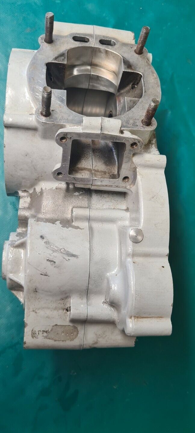 Paire de carters moteur SHERCO 125 trial 2003 (code pe)