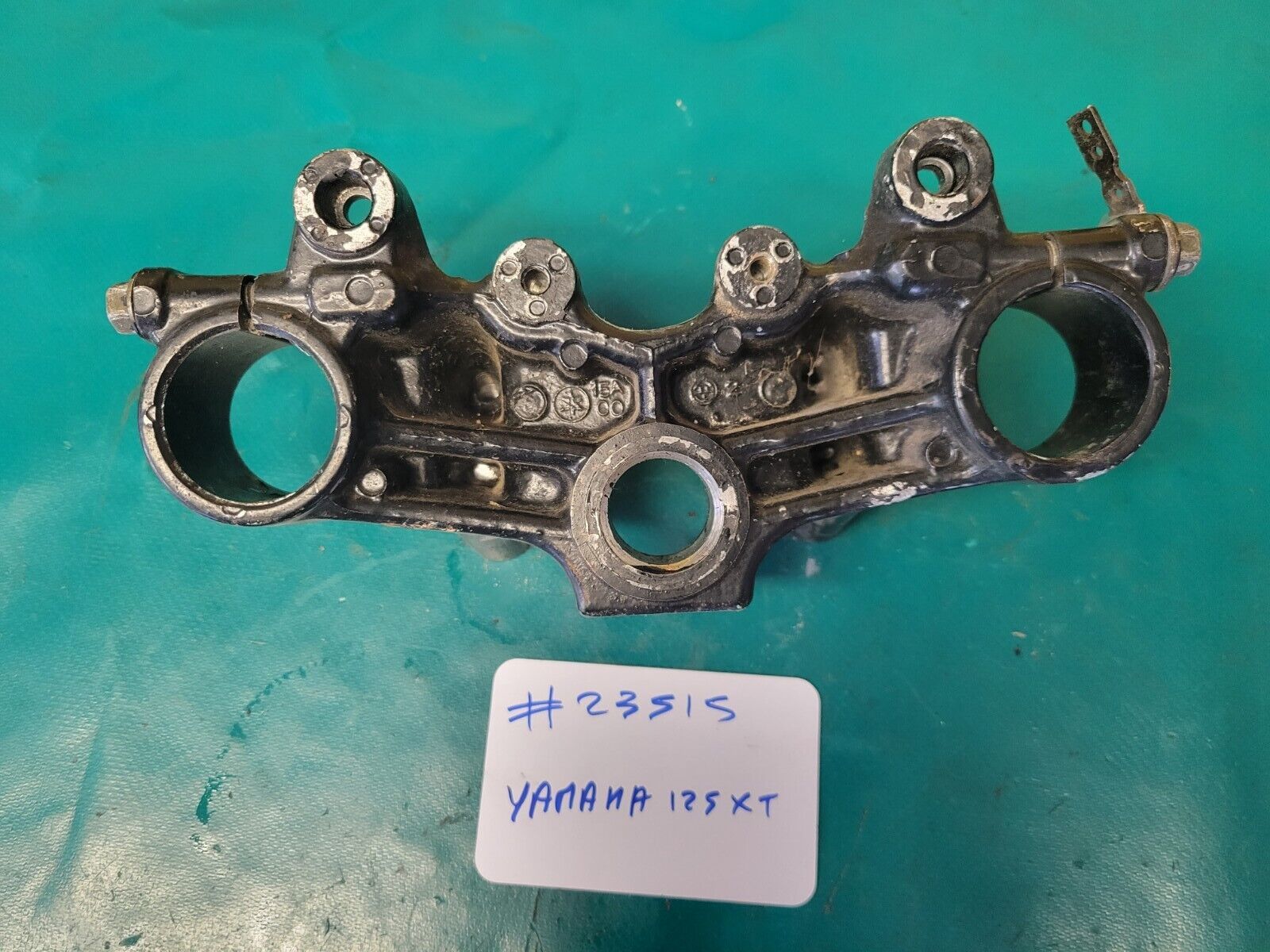 T de fourche supérieur Yamaha 125 XT 12V 3YU 1993 (Rf #23515)