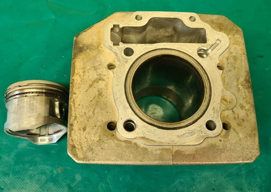 Cylindre quad Honda 200 TRX sx 1988