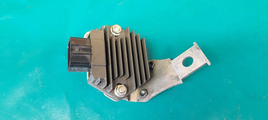 Régulateur de tension avec support 250 CRF HONDA 2011