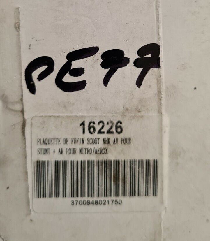 Plaquettes de freins stunt nitro... voir fiche détail sur photo 2 (code PE77)