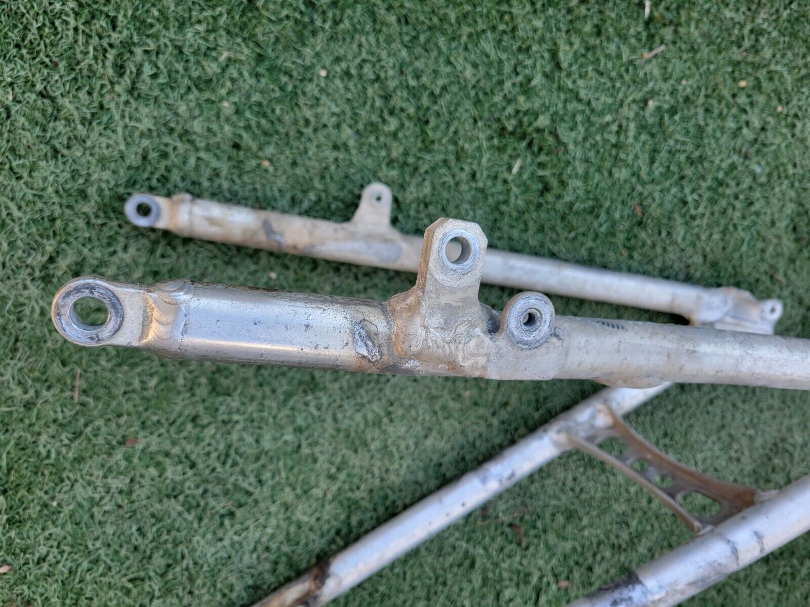 Boucle Arrière Demi Cadre Honda 250 CRF 2005 (#23573)