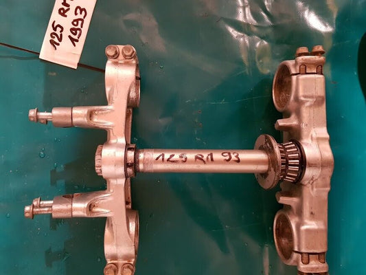 T de fourche avec pontets de guidon SUZUKI 125 RM de 1993