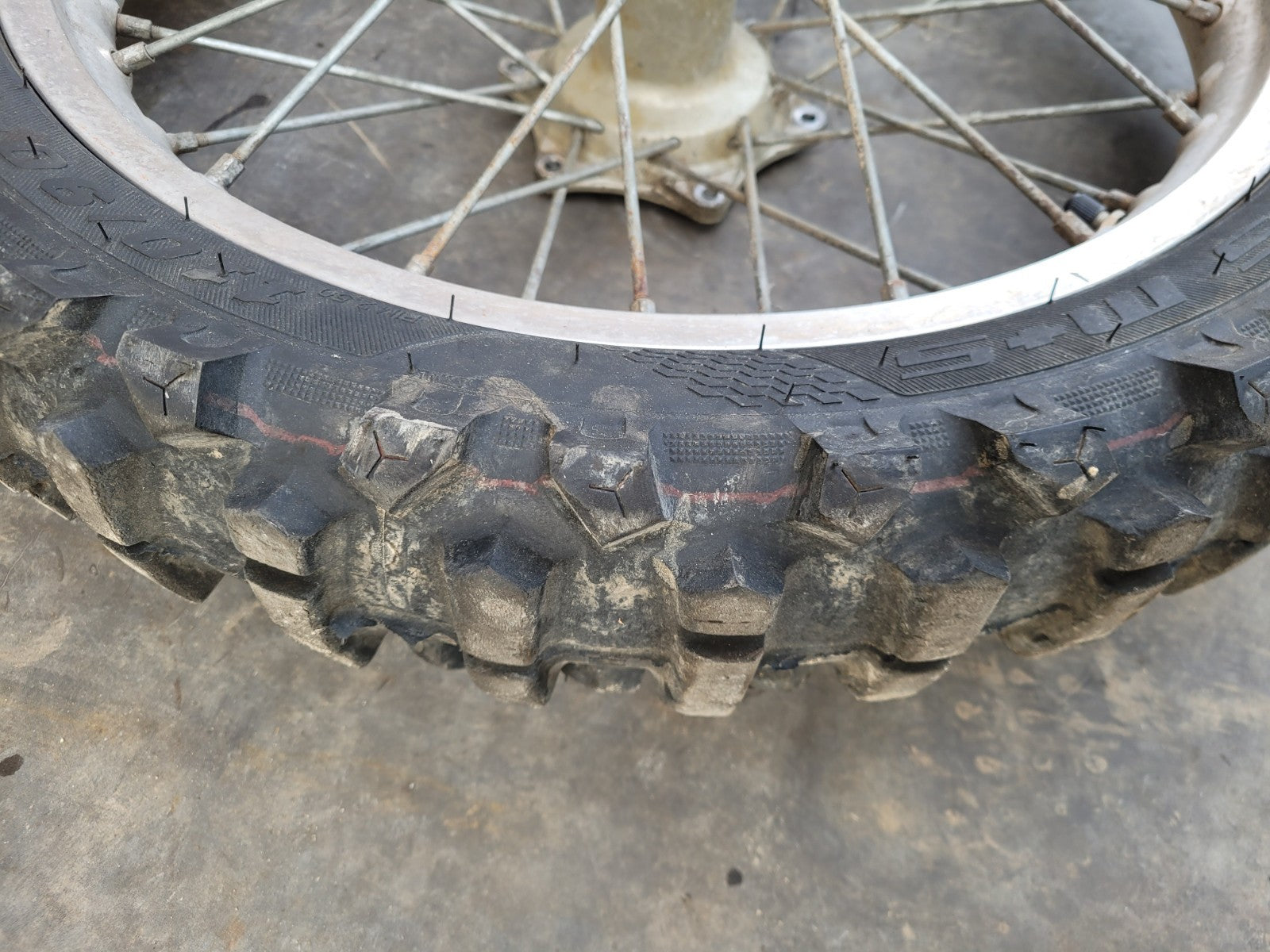 Roue Arriere Avec Pneu Ok Pour KTM 525 Sxf 2006 19pouces