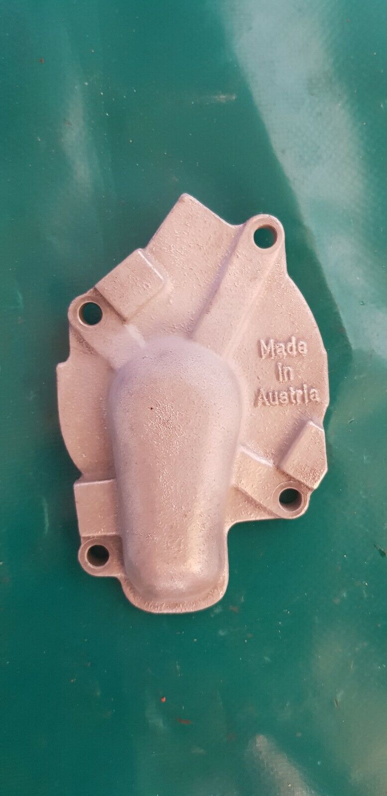 Carter pompe à eau KTM 400 exc F 2002