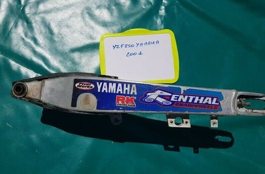Bras oscillant YAMAHA 250 YZF de 2001 sans biellette
