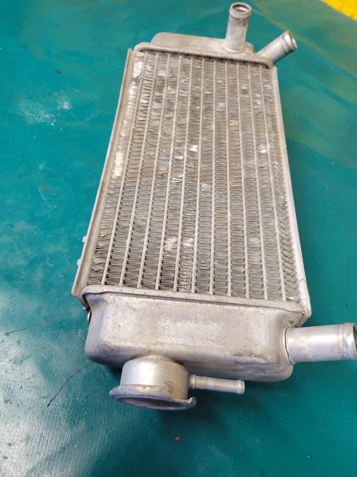 Radiateur Côté avec Bouchon Honda 250 CRF 2005 (#23555)