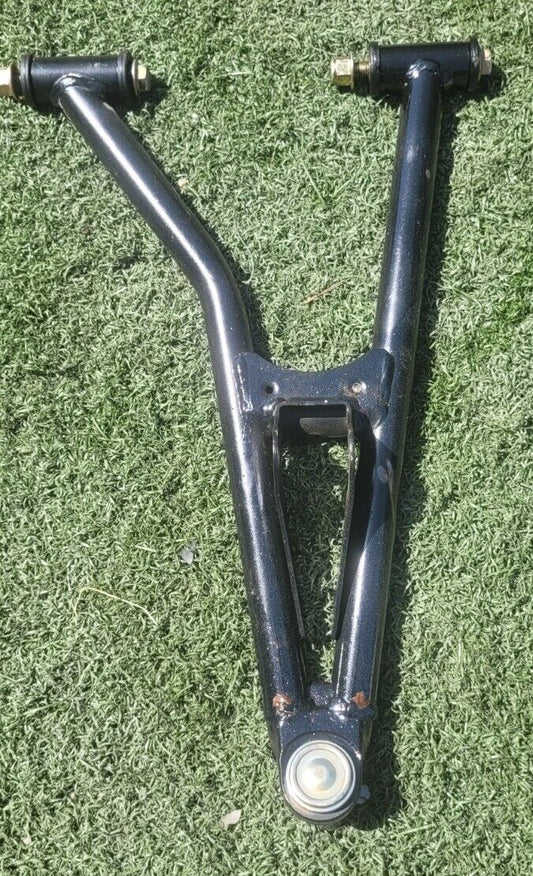 Triangle avant droit supérieur POLARIS 850 Sportsman 2011