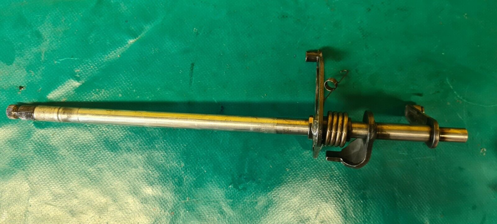 Arbre de sortie de boîte quad Honda 200 TRX sx 1988