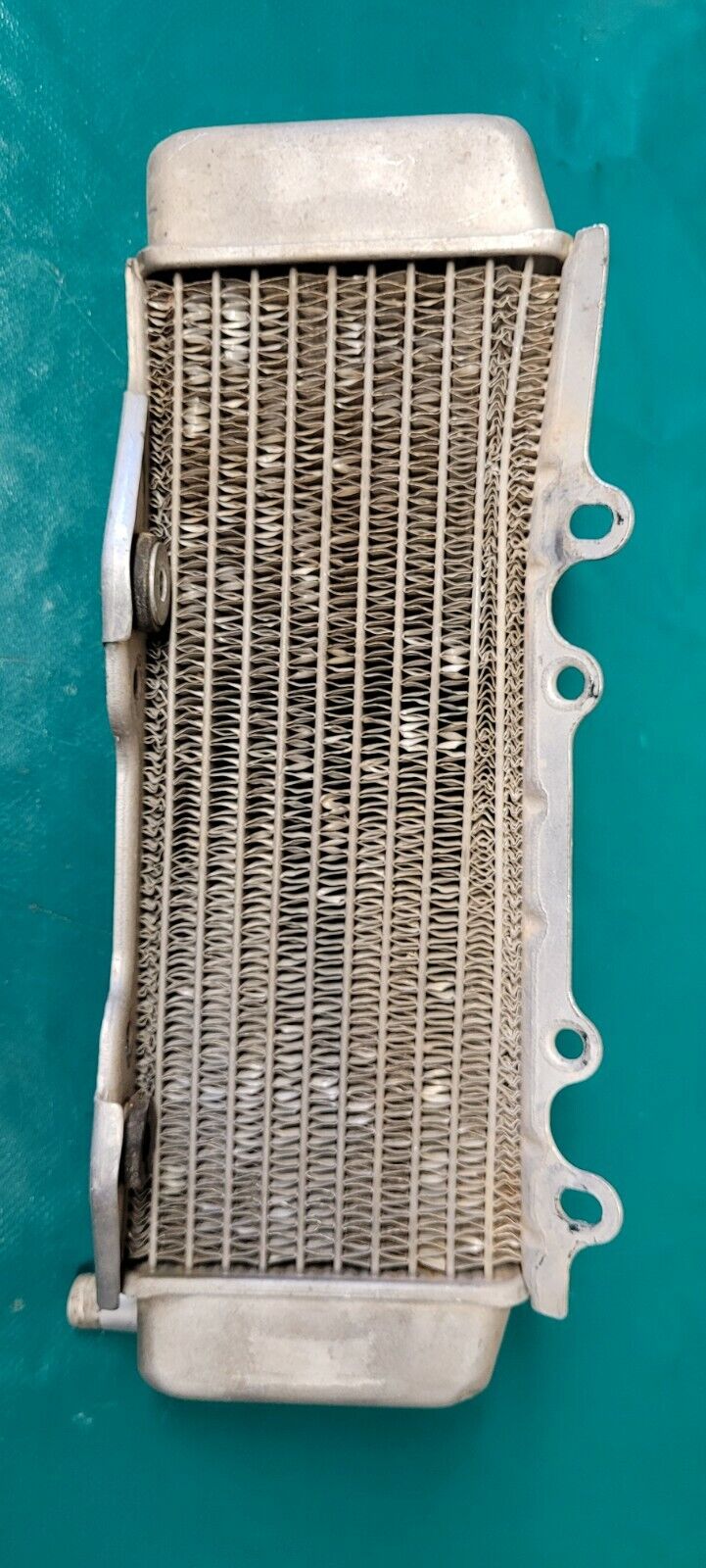 Radiateur côté sans bouchon Kawasaki 250 KXF 2004