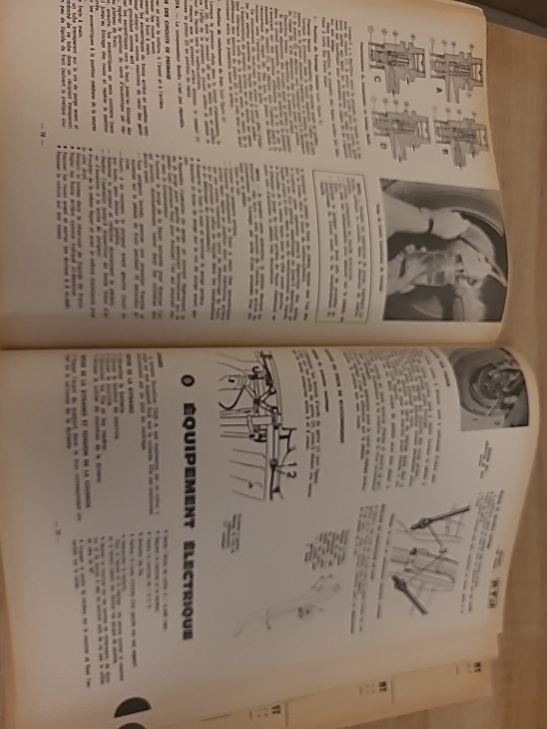 Revue Technique Auto Peugeot 204 Diesel RTA de 102 pages (Liv97)