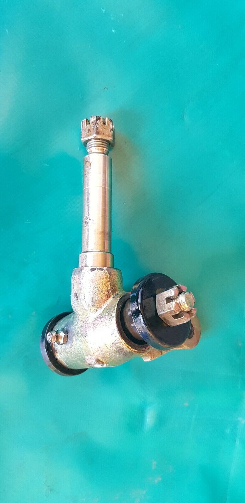 Fusée moyeu côté gauche masaï masai 100cc 2t  L100 A1 2004 (dinli)