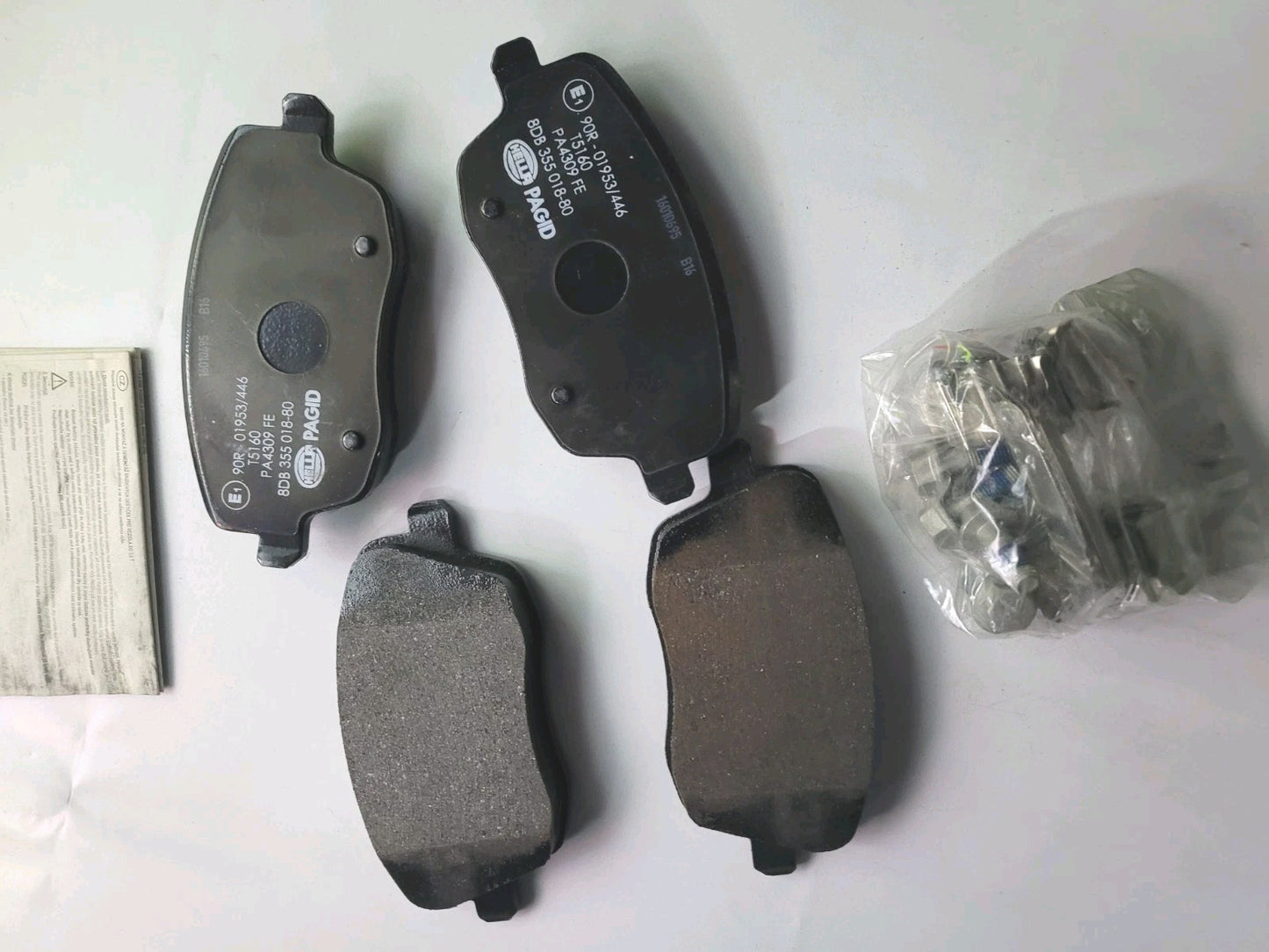 Jeu De Plaquettes Avant Seat Skoda Volkswagen Hella Pagid wva23581 (#AUT193)