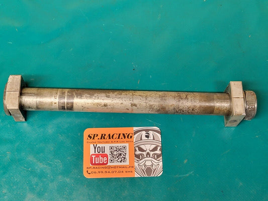 axe de roue arriere Honda 250 CRF 2005 (#23587)