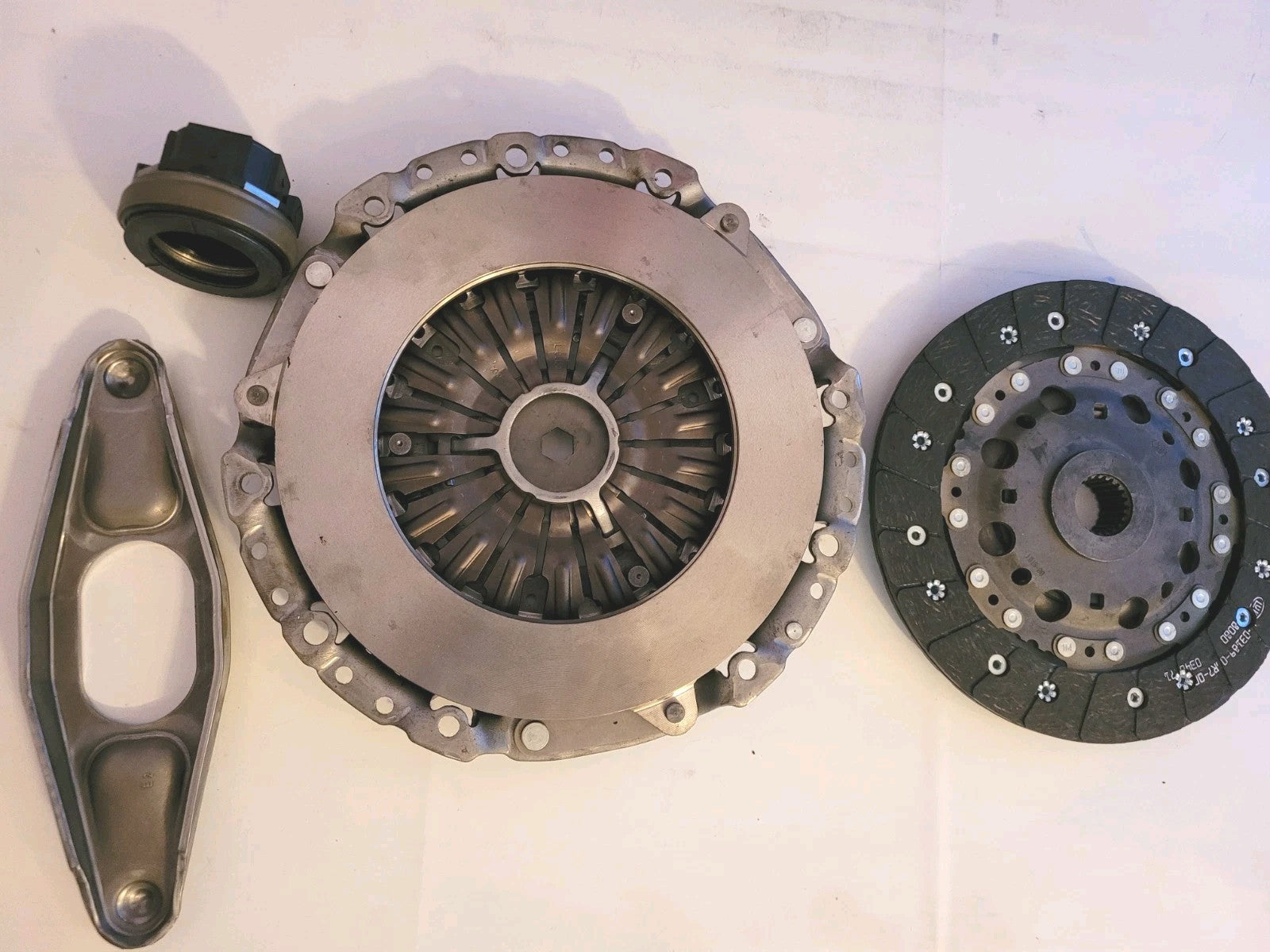 Kit Embrayage NEUF BMW E46 E90 E91 ... 5703858966782 Nk 131546 (#AUT253)