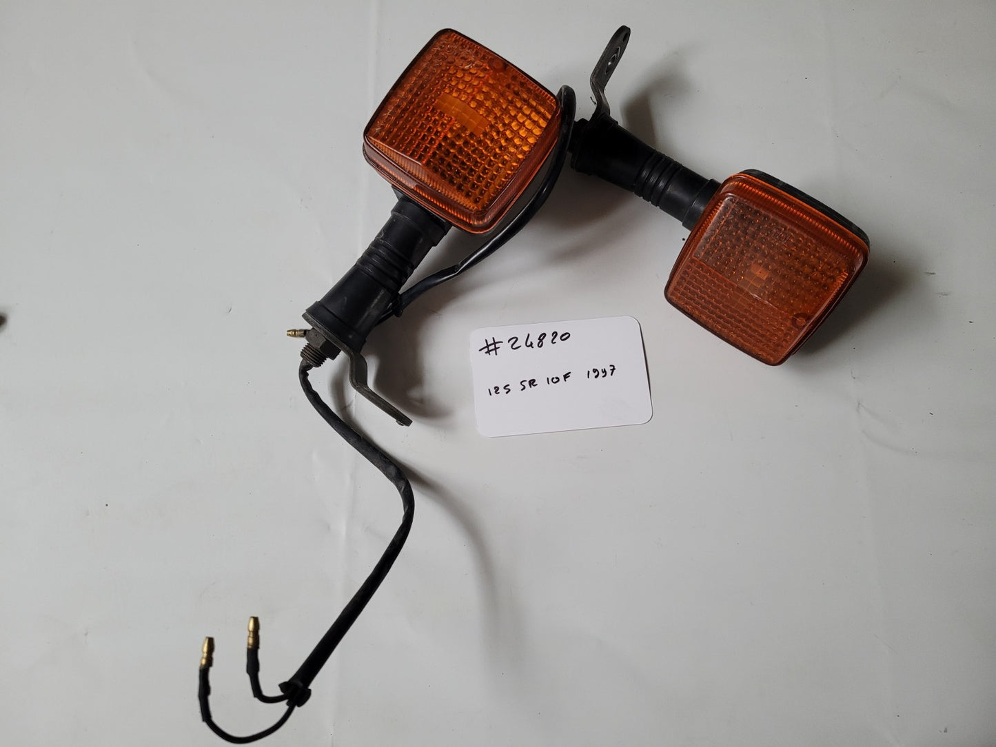 Jeu De Clignotants Ar Éclairage 125 YAMAHA SR 10f 1997 (#24820)