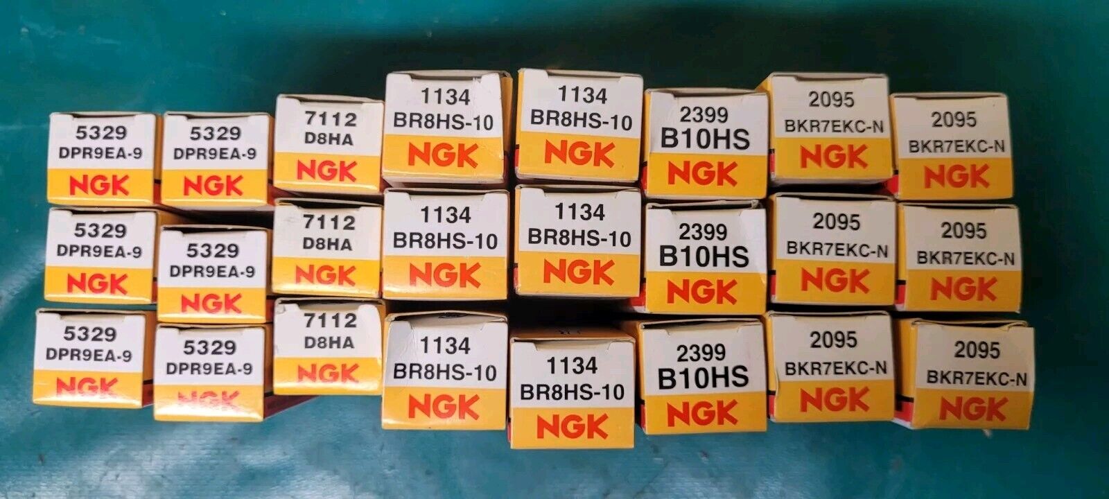 Lot De 24 Bougies NGK  (#24582)