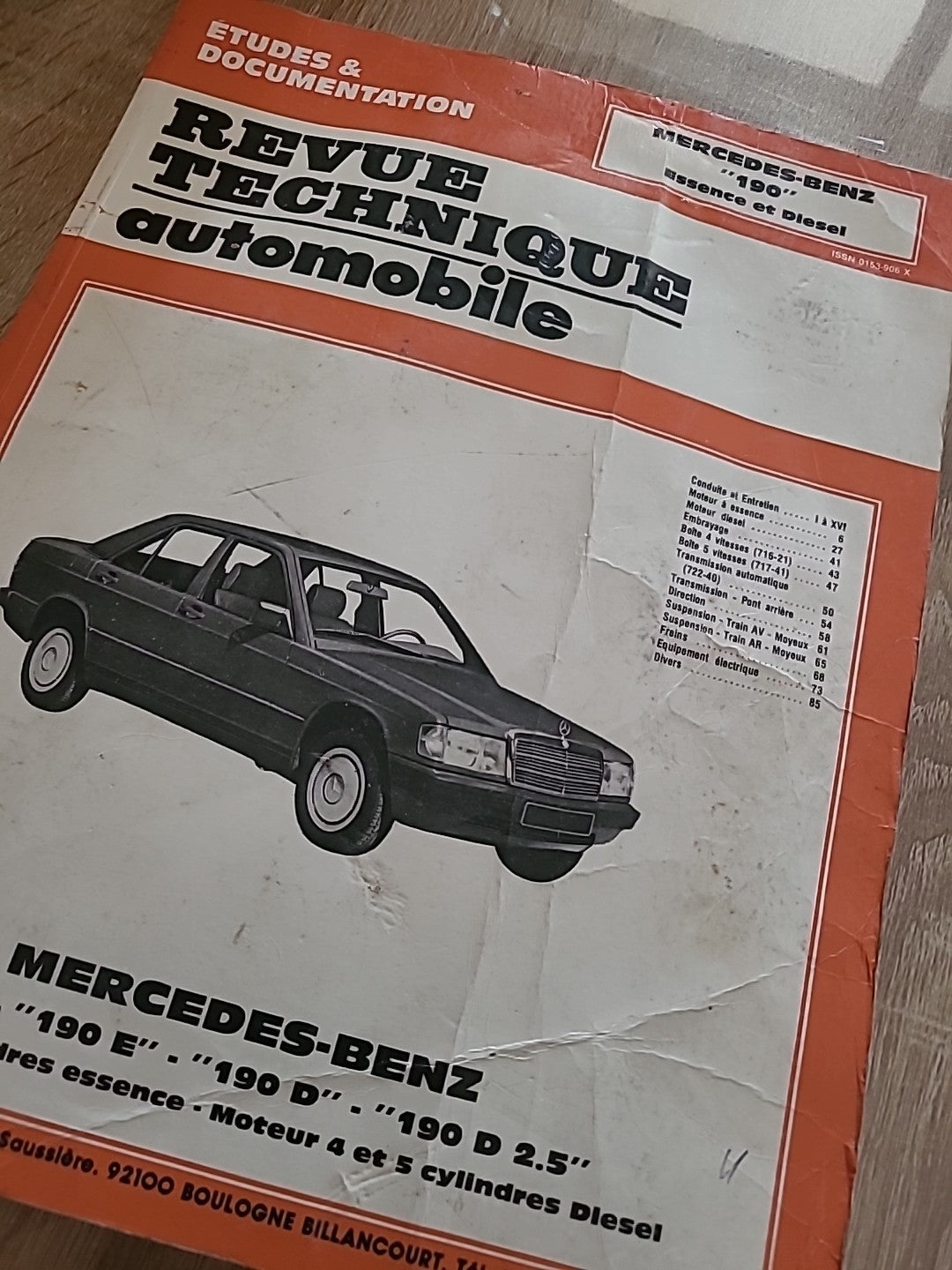 Revue Technique MERCEDES 190  RTA de 86 pages (Liv41)