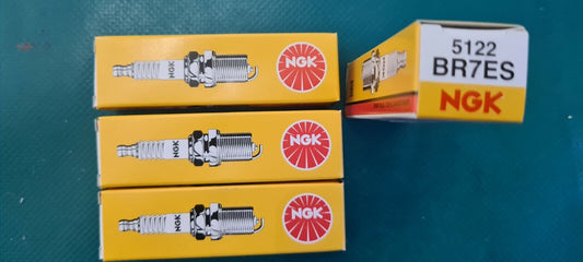 Lot de 4 bougies NGK br7es 5122 voir photo (PE326)