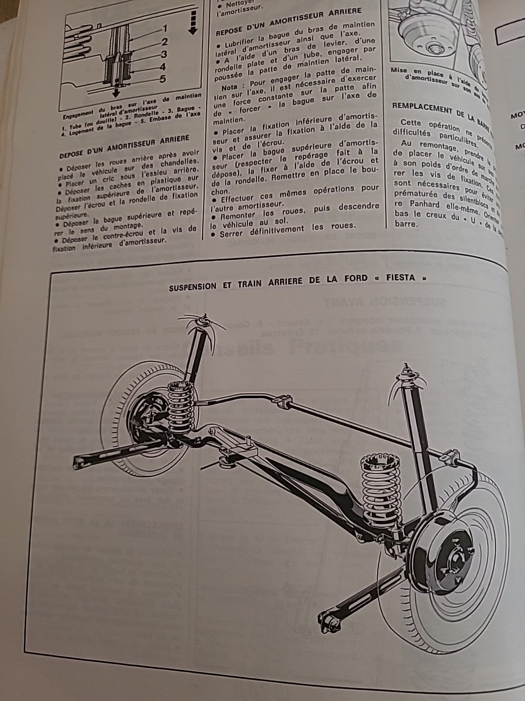 Revue Technique FORD FIESTA et XR2  RTA de 106 pages (Liv31)