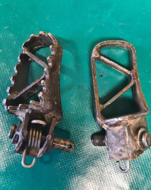 Paire de cales pieds KTM 250 EGS 1996 556