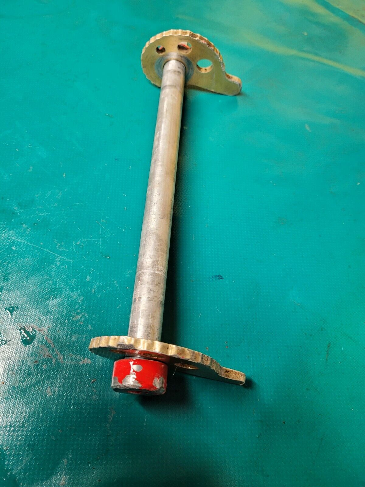 Axe de roue arrière scorpa 280 easy 1998