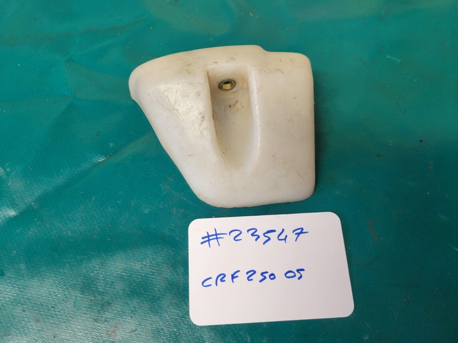 Petit Carter Moteur Avant Inférieur Honda 250 CRF 2005 (#23547)