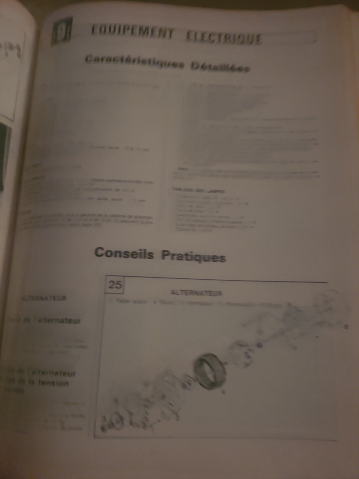 RTA Revue Technique Automobile Mazda 323 Traction Livre Ancien 1983 (Liv245)