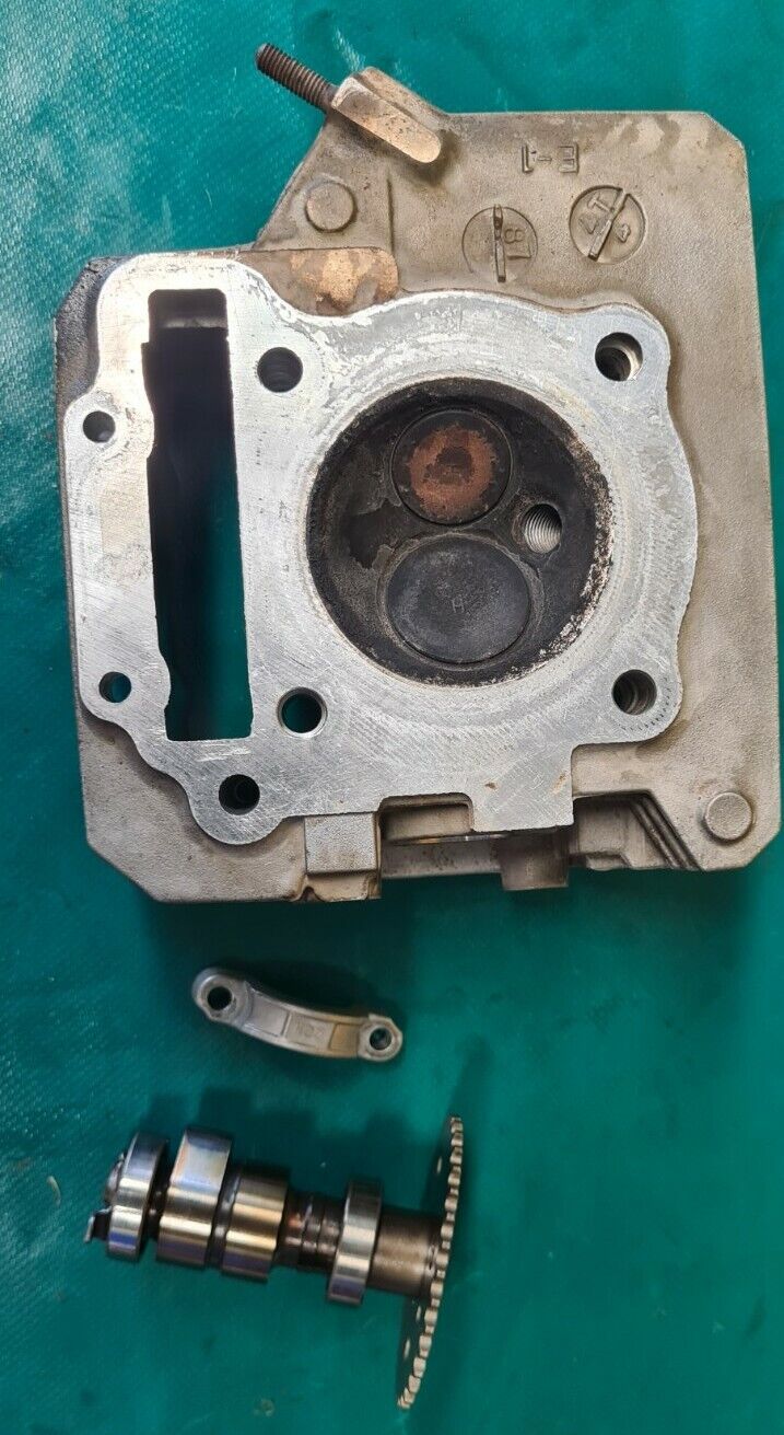 Culasse avec aac et palier quad Honda 200 TRX sx 1988