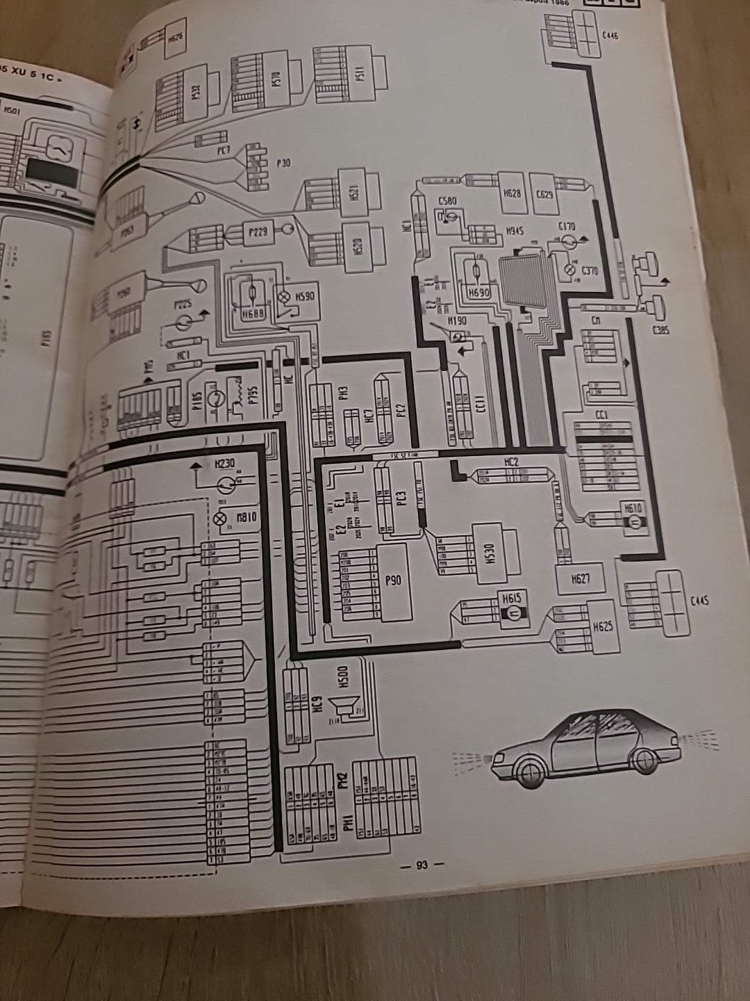 Revue Technique PEUGEOT 305 1580 1905 RTA de 106 pages (Liv64)