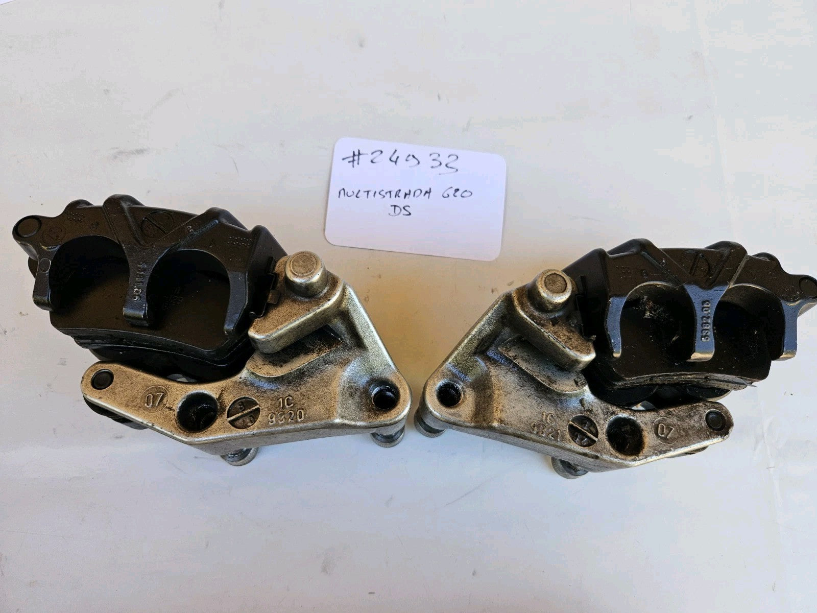 Paire D'étriers De Freins Brembo Ducati 620 Multistrada  (#24933)