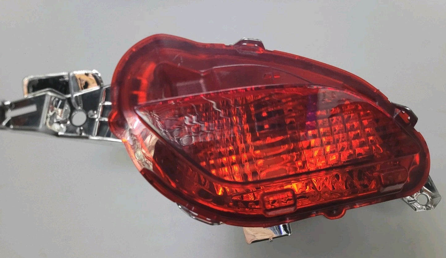 Feu De Pare-choc Arrière Droit Toyota Yaris 3 Ph1  (#AUT25)