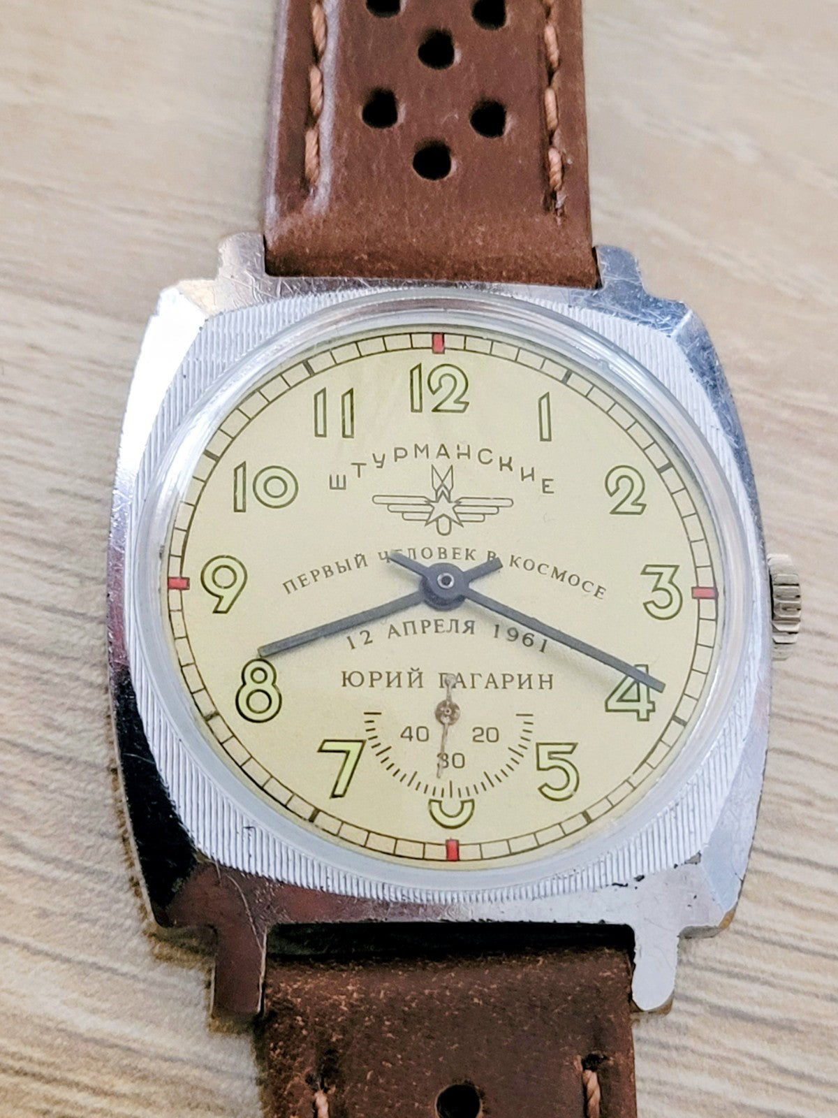 Montre Mecanique Ancienne POBEDA gagarine collector Soviétique (Bij 2)