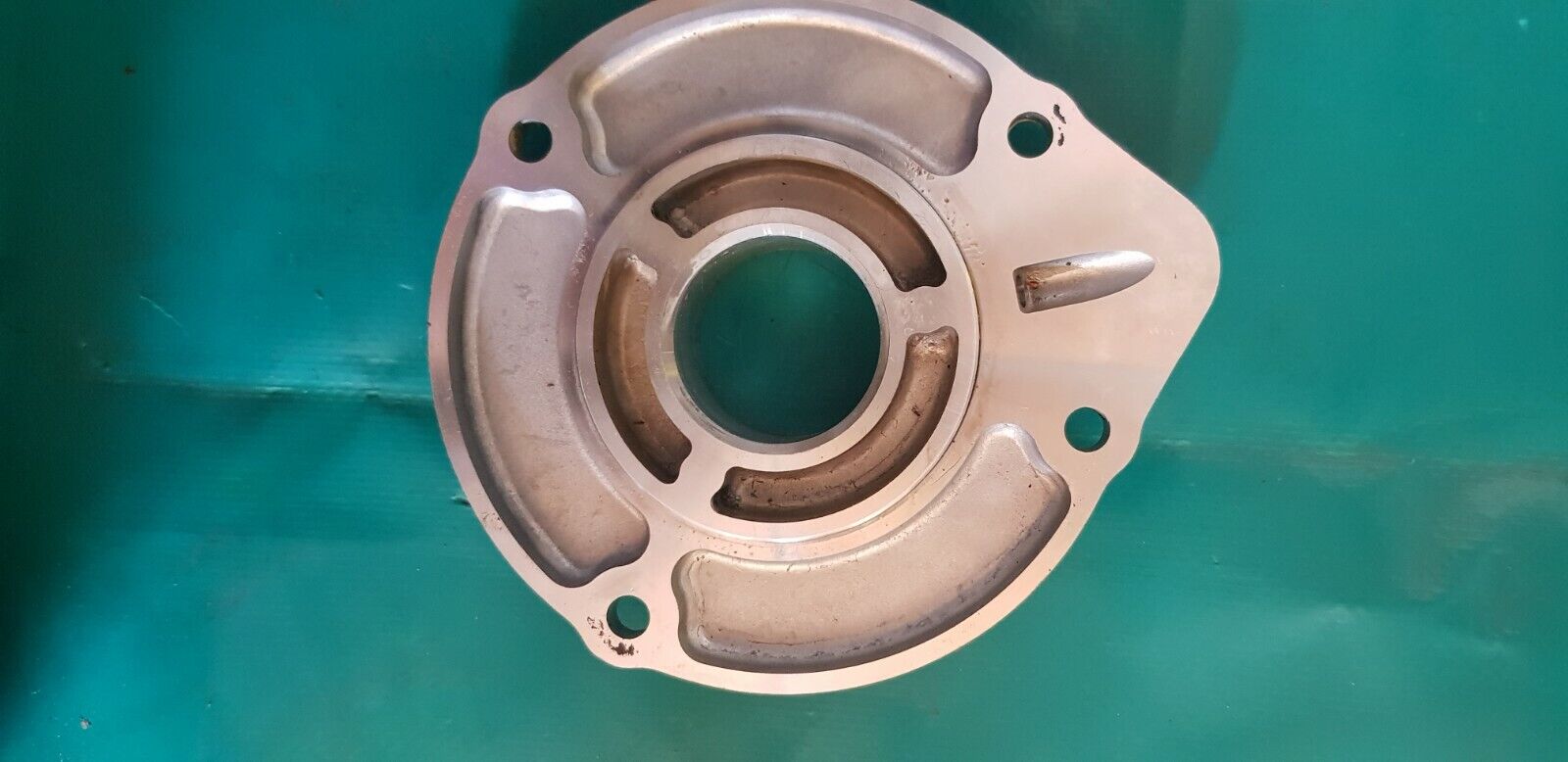 Carter interne sur libre quel côté transmission YAMAHA KODIAK 400 2001
