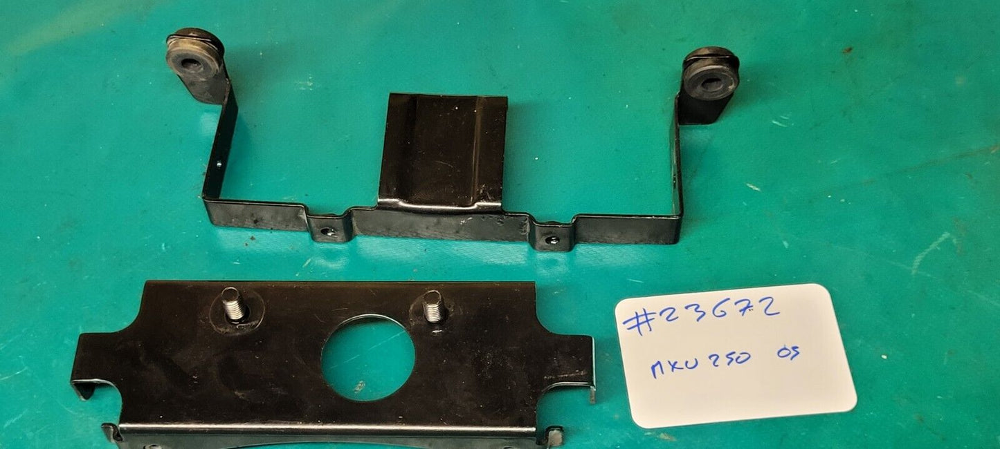 Support De Radiateur KYMCO 250 MXU 2005 (23672)