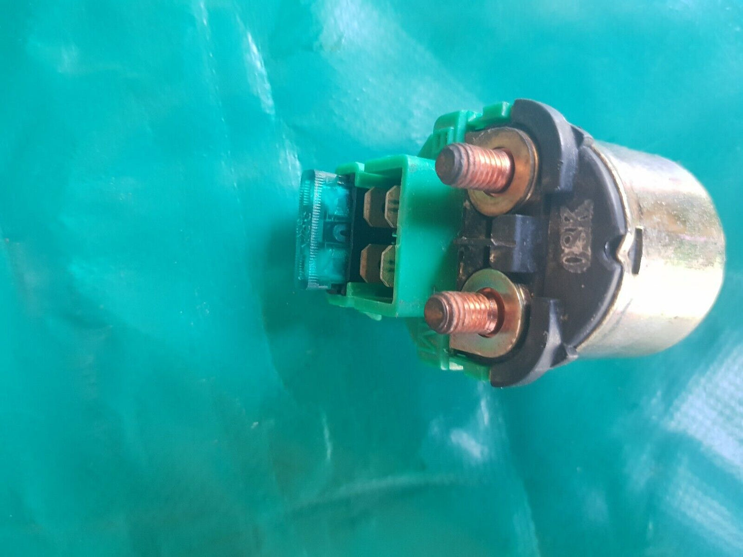 Relais de démarrage porte-fusible masaï masai A700 2009 (dinli)