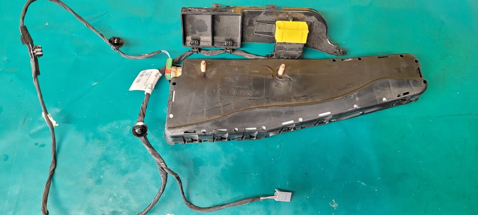 Renault clio 4 airbag de siege gauche voir ref  (Auto A)