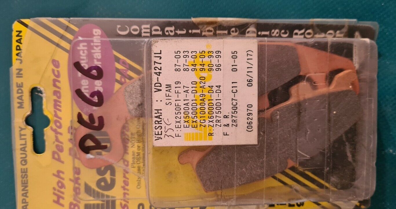 Plaquettes zx6 zr7... voir fiche détail sur photo 2 (code PE66)