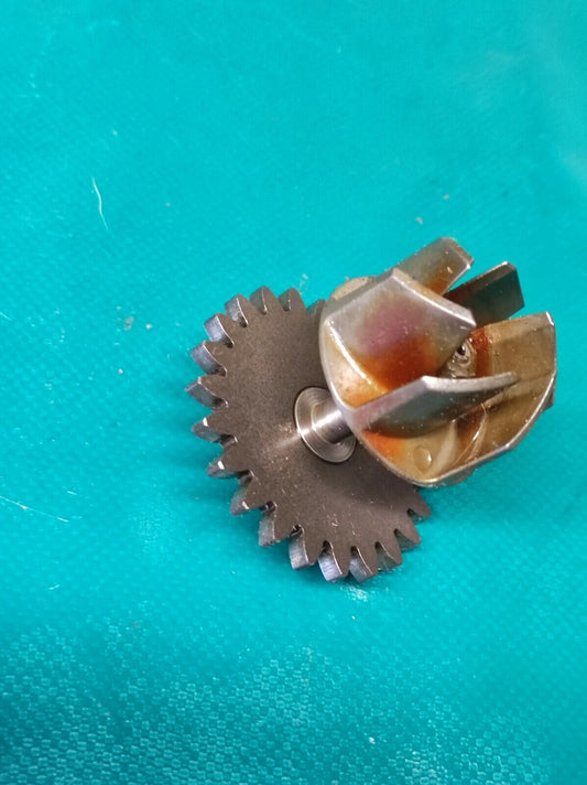 Pompe à eau avec engrenage 450 Suzuki RMZ 2005