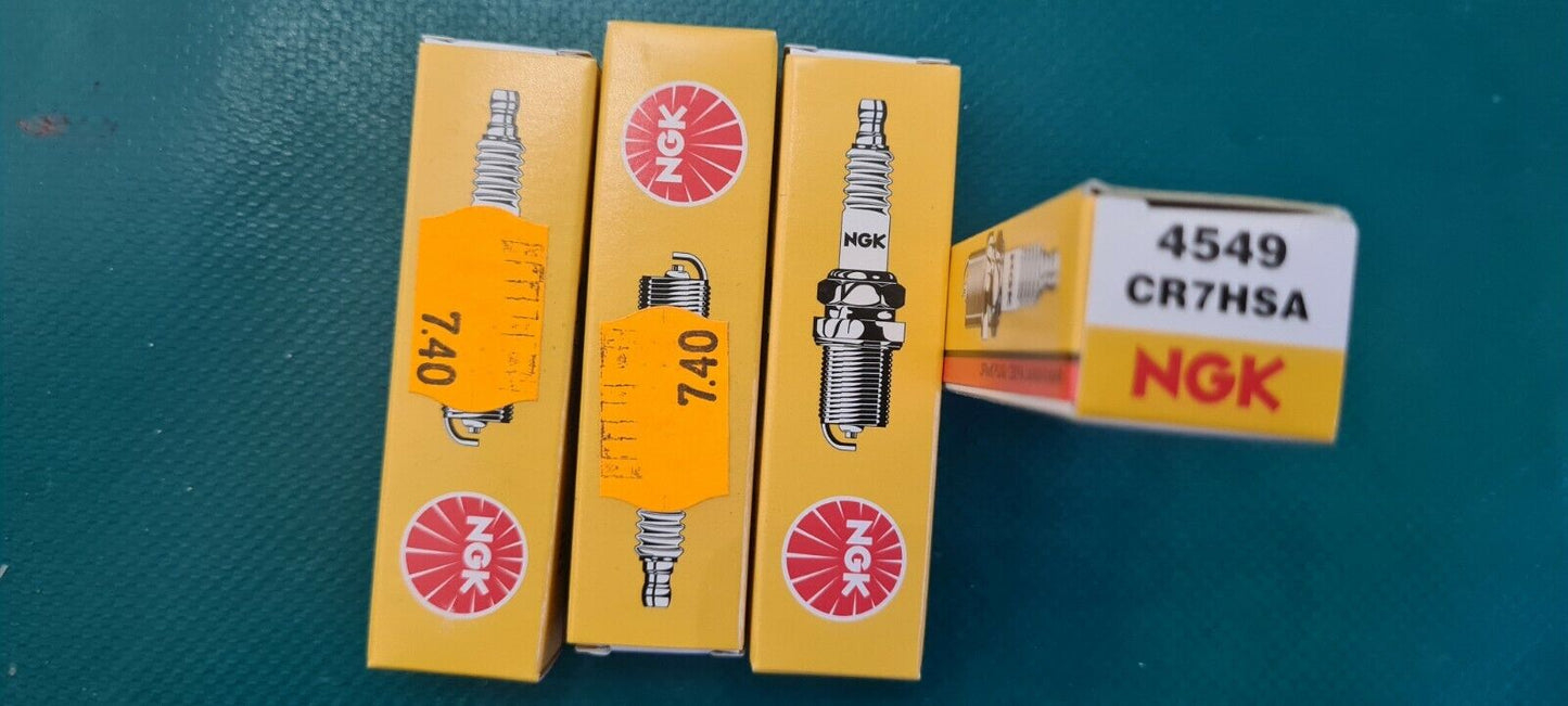 Lot de 4 bougies NGK cr7hsa 4549 voir photo (PE328)