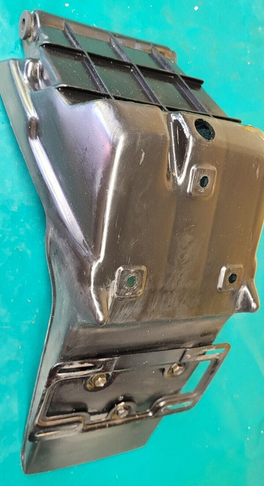 Bavette support feu arrière YAMAHA 125 DT lc modele 10V