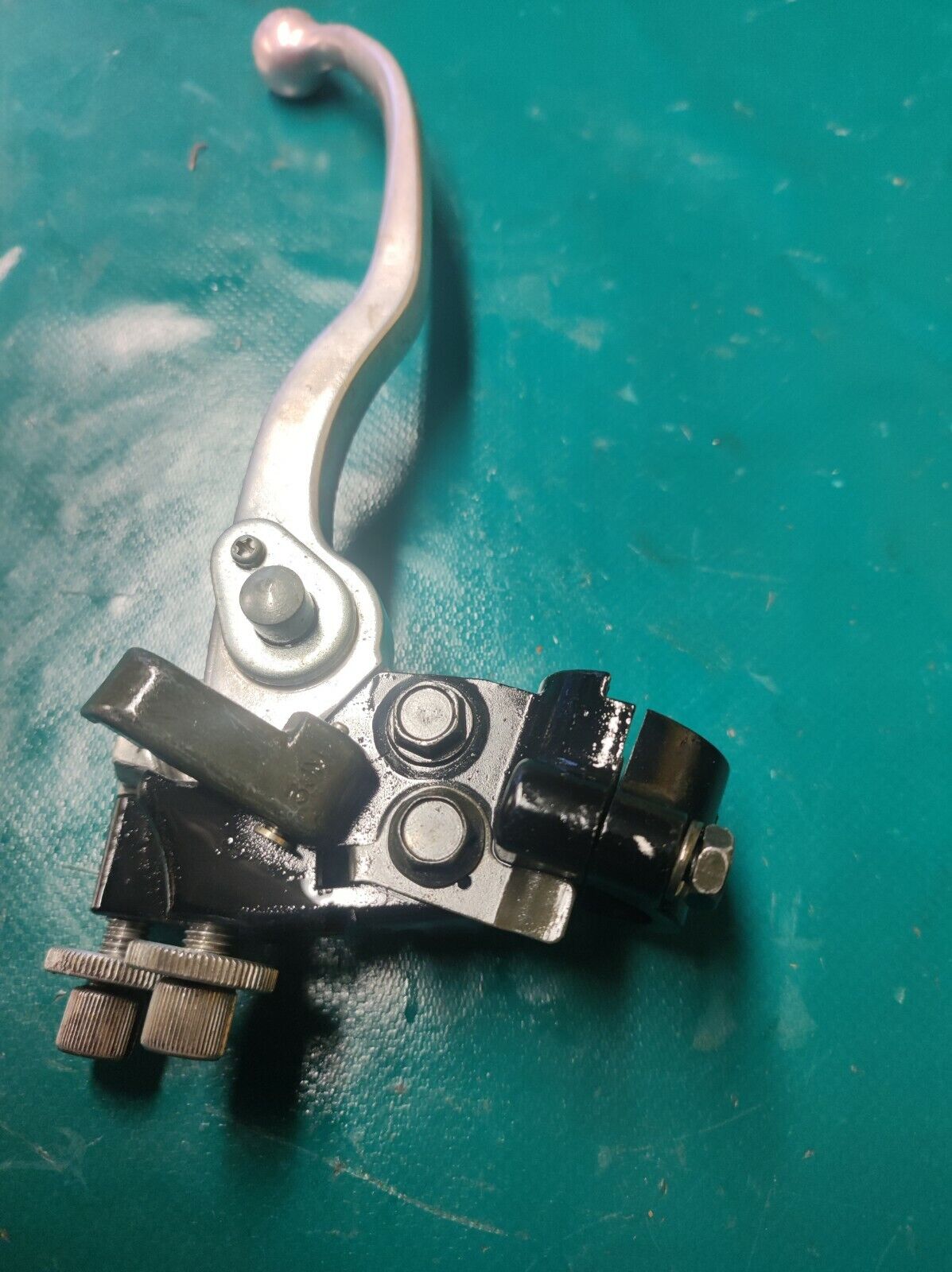 Cocotte levier de frein blaster Yamaha ph1 (modèle avec tambours av)