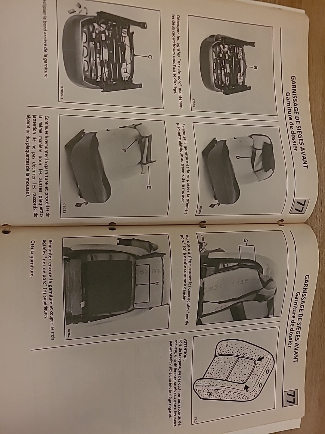 Collector MR308 Part7 RENAULT Laguna Garnissages Sellerie (Liv113)