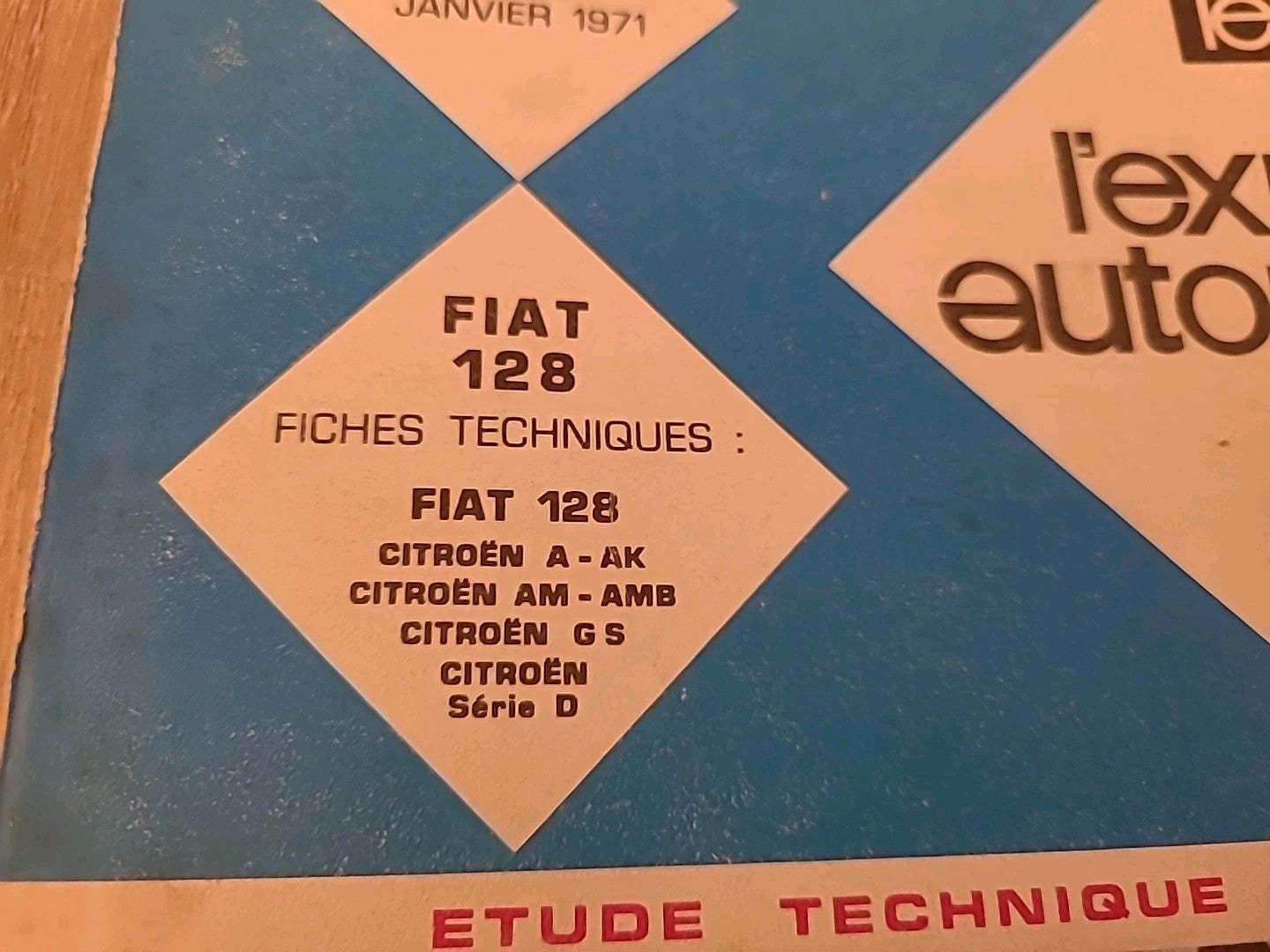 Revue Technique FIAT 128 RTA de 114 pages (Liv13)
